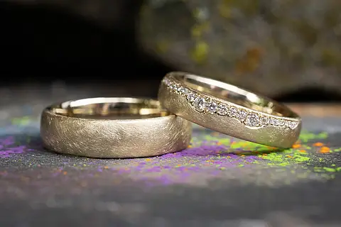 Einzigartige Eheringe aus Gold