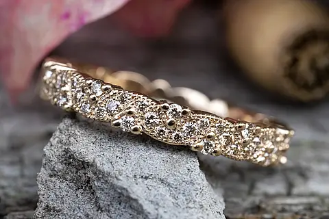 Art Deco Verlobungsring aus Roségold mit cognacfarbenen Diamanten