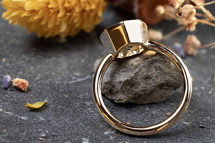 Art Deco Verlobungsring Ravenna Green